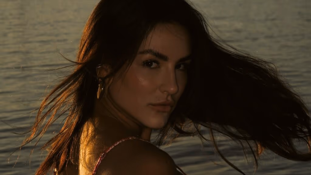 Kéfera Buchmann remove procedimentos estéticos