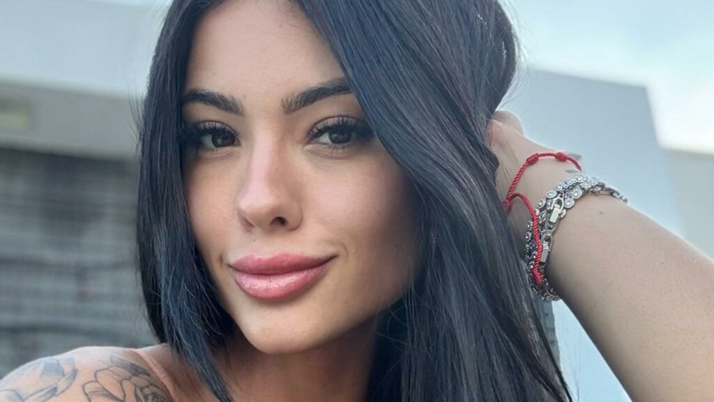Nova namorada de Belo comenta o reencontro com Gracyanne