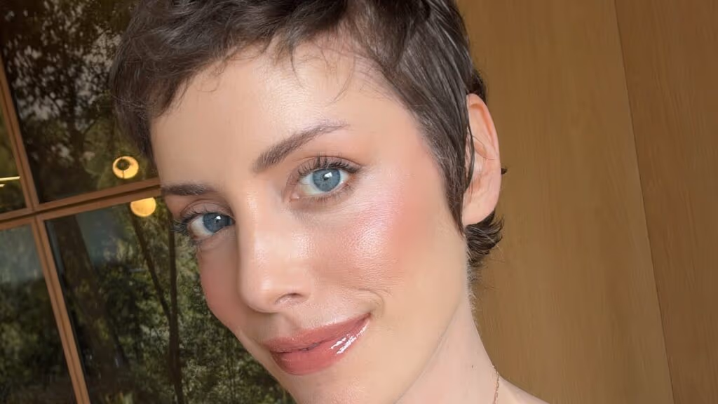 Fabiana Justus pede orações para novo exame