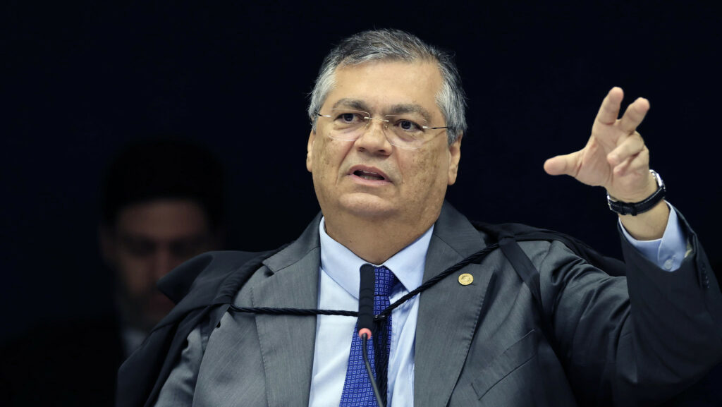Dino nega pedido de Sóstenes e dá prazo para manifestação em ação sobre emendas