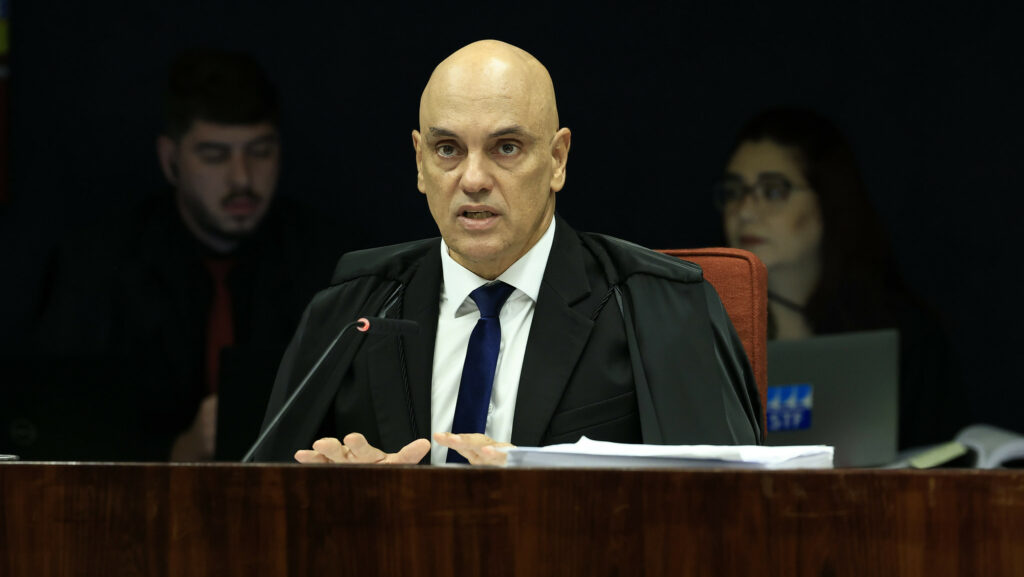 Caso Debora Rodrigues: Moraes passa recibo… de novo