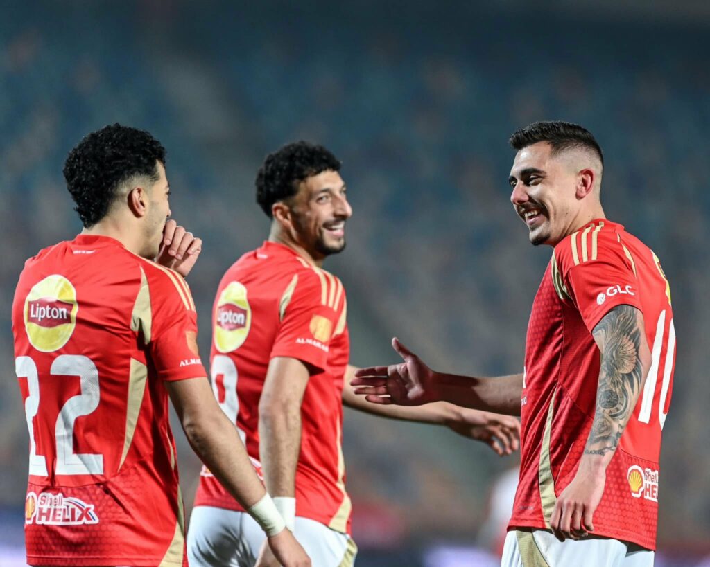 Al-Ahly faz protesto, não vai ao jogo e perde por W.O