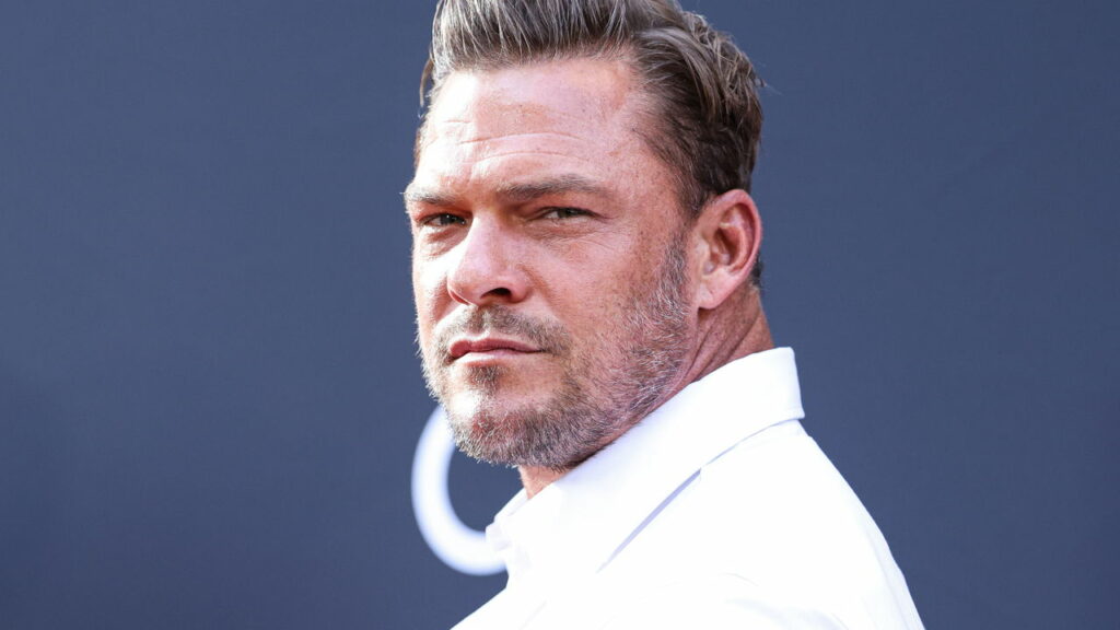 Alan Ritchson revela acidente durante cenas de ação em Reacher