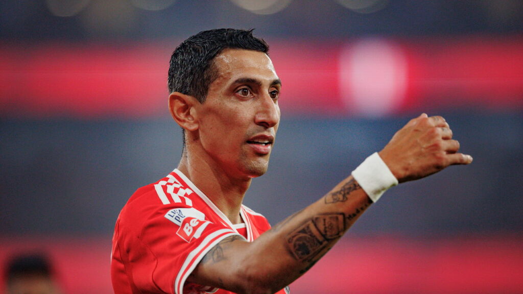 Di María desembarcou no Brasil com contrato de 3 milhões de euros