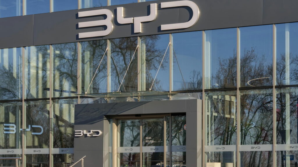 BYD lança carro elétrico que vai desafiar os sedãs tradicionais