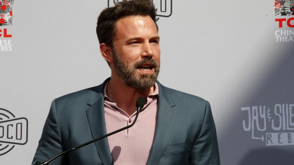 Ben Affleck sobe o tom e critica interesse na sua vida pessoal