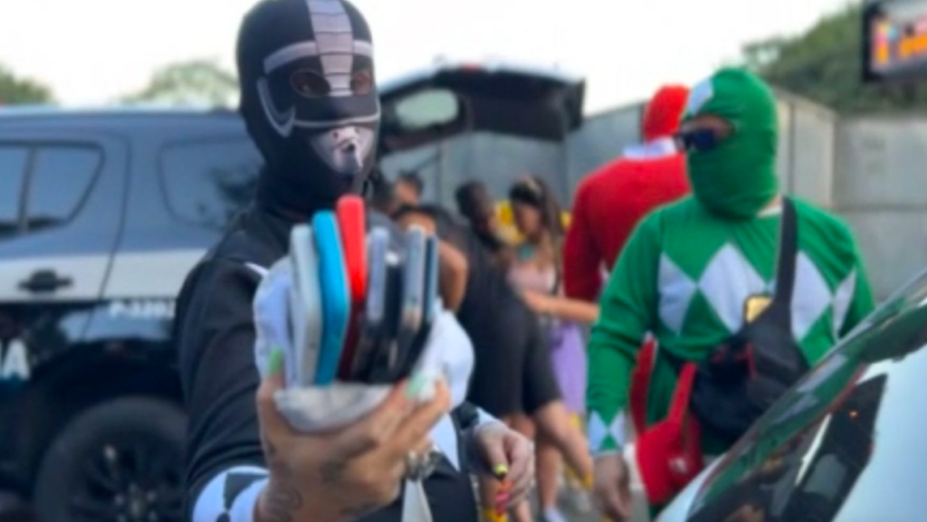 O saldo das ações de policiais fantasiados no Carnaval de SP