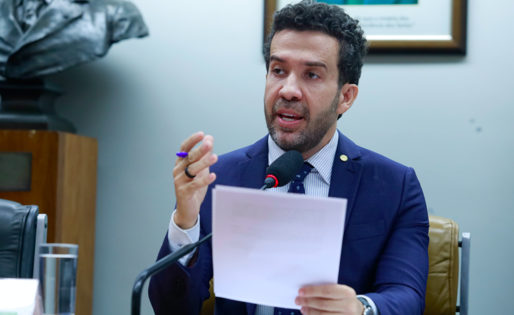 O tiro no pé de André Janones
