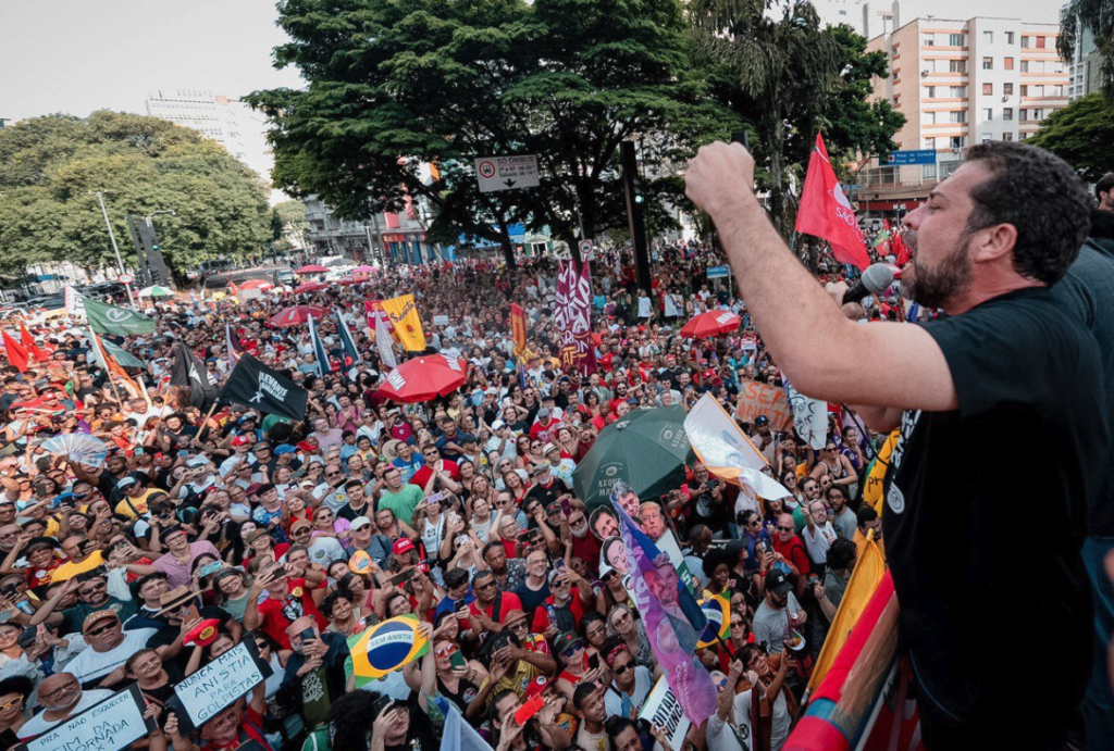 Protesto da esquerda contra anistia reuniu 6 mil pessoas, segundo USP