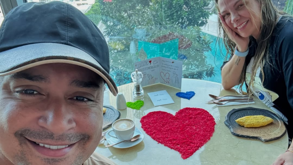Xanddy abre o jogo sobre o começo do namoro com Carla Perez
