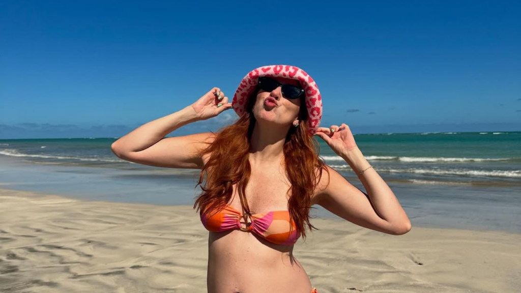 Dani Calabresa mostra tamanho da barriga de grávida, veja