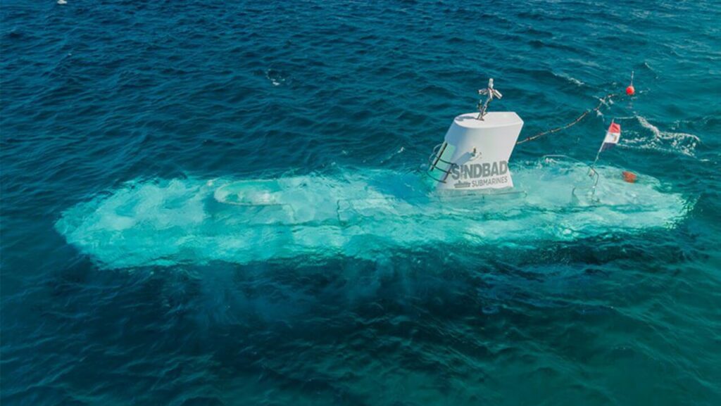 Submarino turístico naufraga no Mar Vermelho e deixa seis mortos