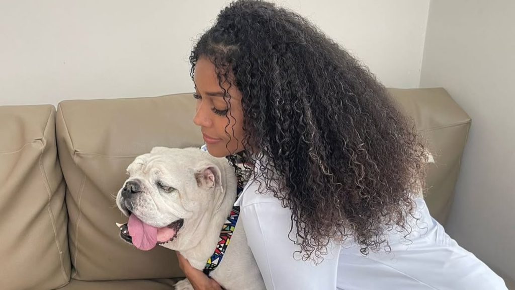 Cadela de Gracyanne Barbosa morre enquanto ela está no BBB