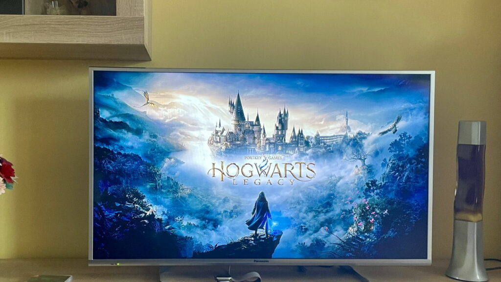 Warner Bros cancela expansão de Hogwarts Legacy