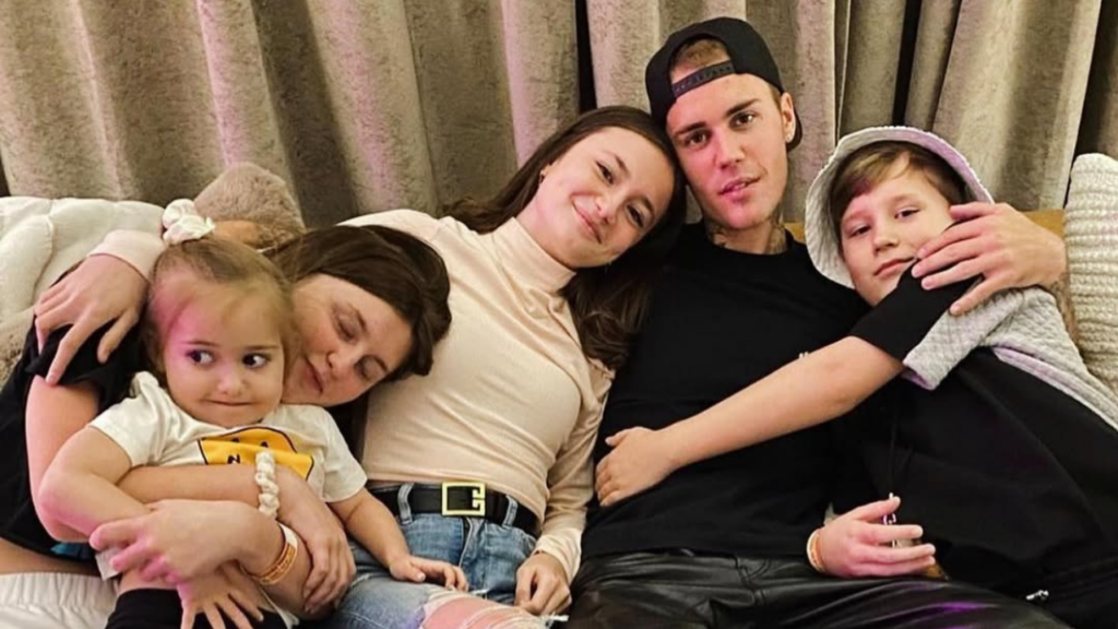 Pai de Justin Bieber posta foto rara de todos os filhos