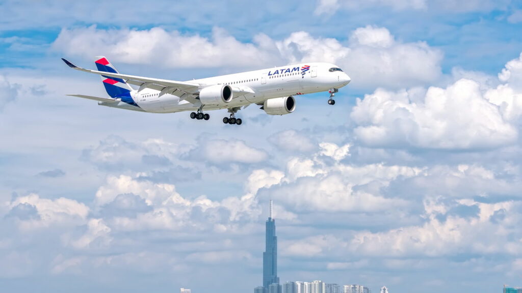 Latam adiciona voos para alta temporada em julho no Brasil