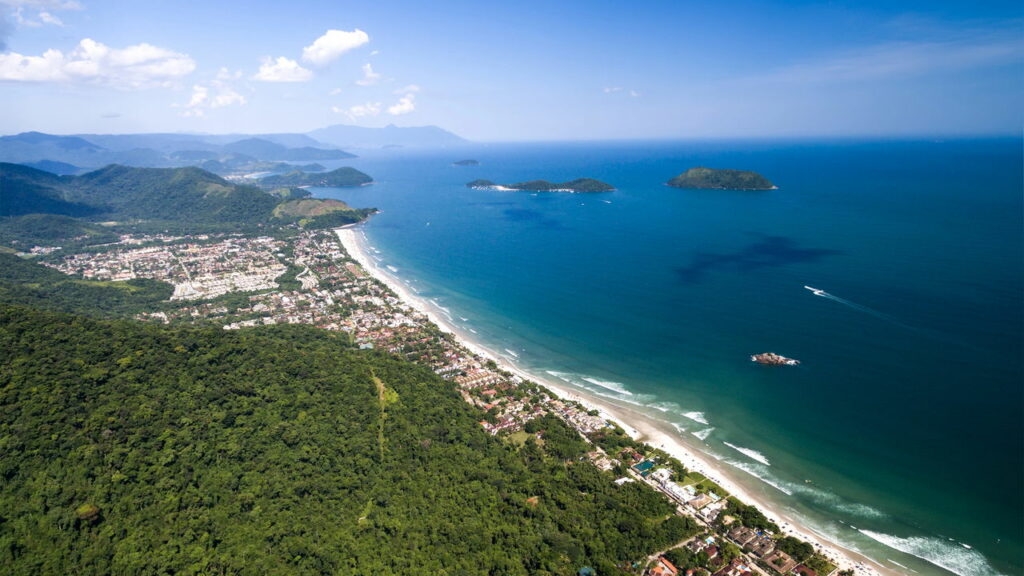 Litoral brasileiro com estruturas gigantes escondem um segredo milenar