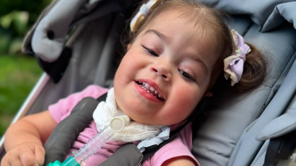 Filha de Juliano Cazarré volta a ser internada