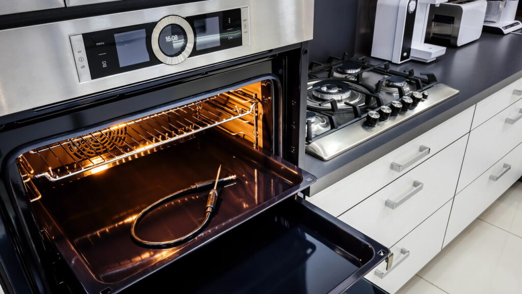 Forno elétrico ou micro-ondas? Saiba diferenças