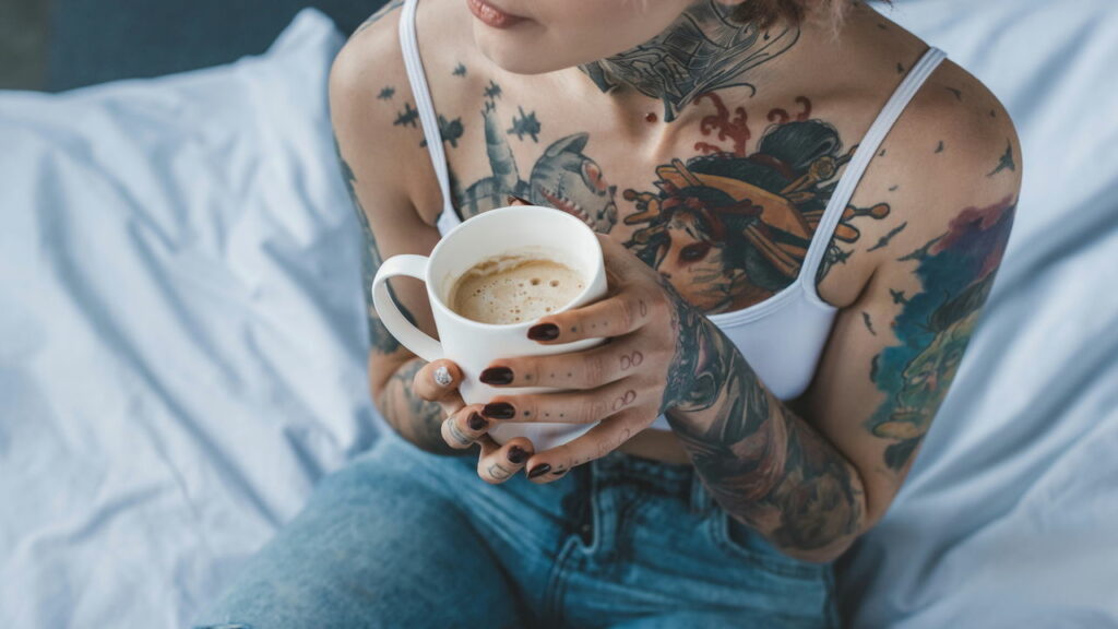 Os estilos de tatuagens que estão bombando em 2025