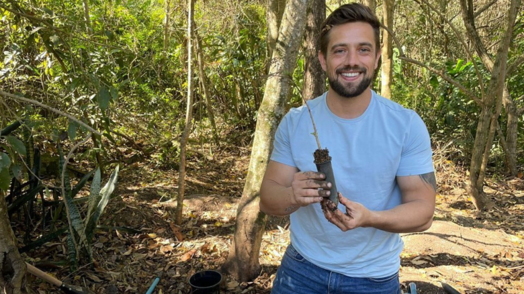 Rafael Cardoso revela que perdeu tudo após vício em drogas