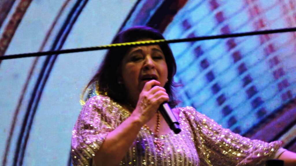 Roberta Miranda abre o jogo sobre dificuldades na infância