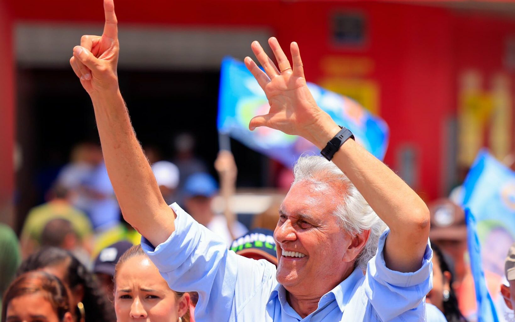 Caiado faz procedimento para tratar arritmia: “Pleno sucesso”