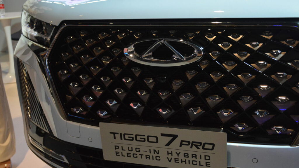 CAOA Chery Tiggo 7 2025 revoluciona os SUVs híbridos no Brasil