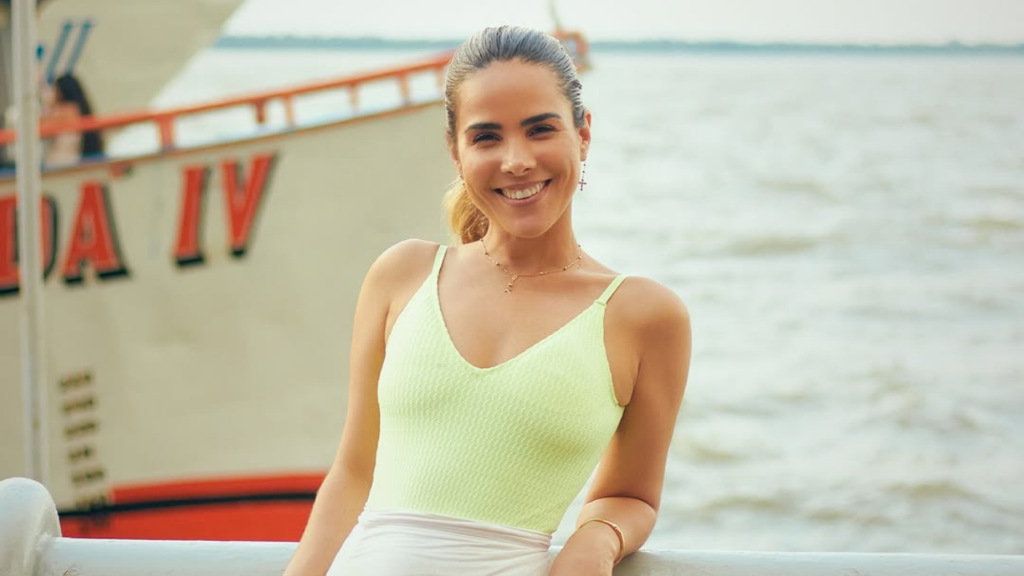 Wanessa Camargo monta noite de karaokê com ex-BBBs