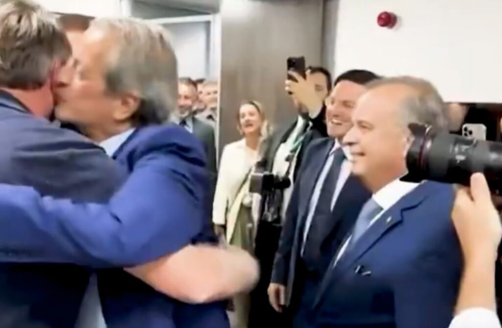 O reencontro entre Bolsonaro e Valdemar