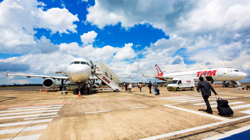 Como evitar taxas extras em voos de Brasília