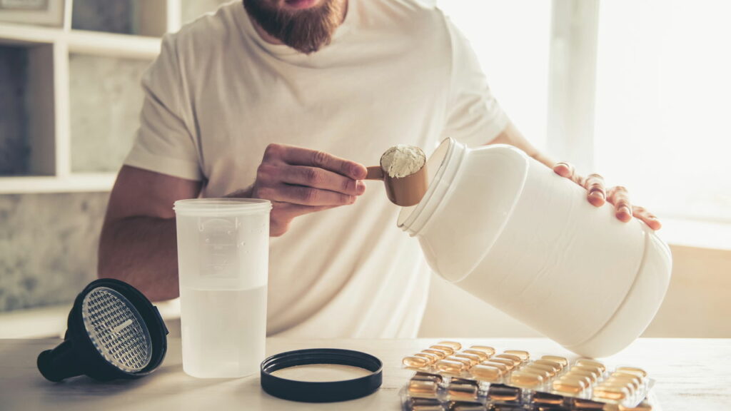 Entenda os efeitos da creatina no seu corpo além de ajudar nos exercícios de musculação