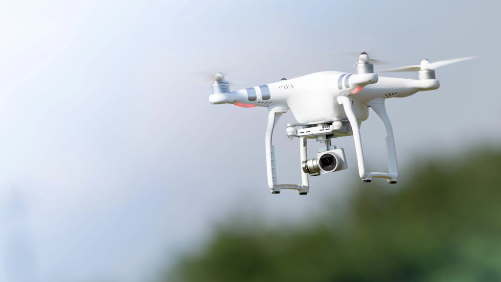 Guia para embarcar com drones em voos de Curitiba