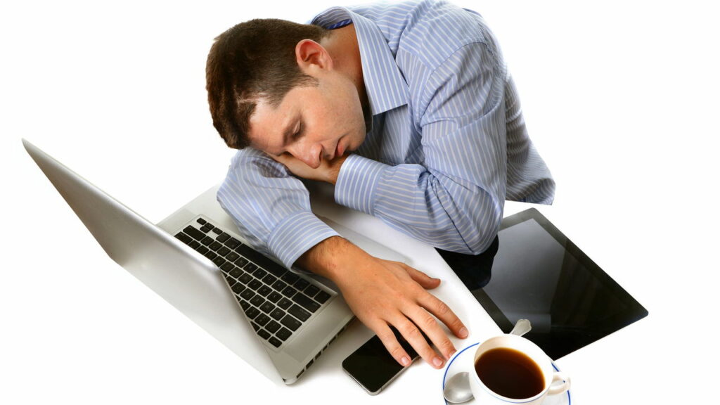 O burnout não ocorre apenas excesso de trabalho! Entenda o que é o burnout digital