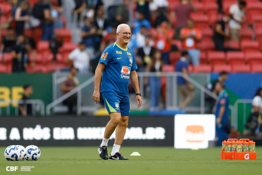 Reviravolta! Corinthians freia negociações com Dorival Jr.