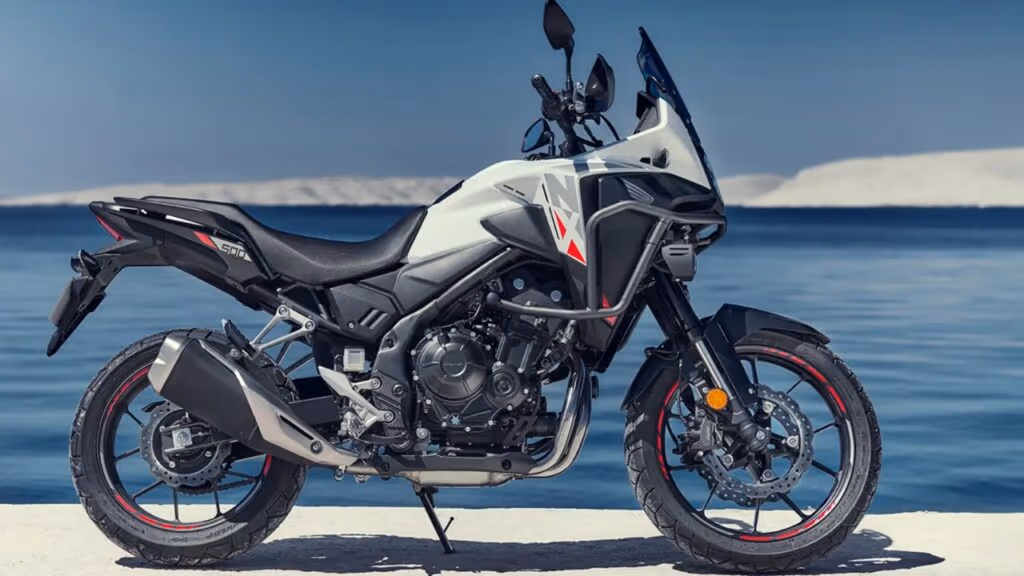Honda NX 500 revive com mais estilo e tecnologia que nunca