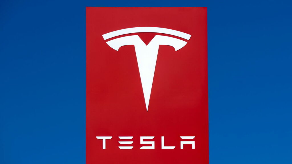 Tesla em crise na Europa as vendas despencam em 2025