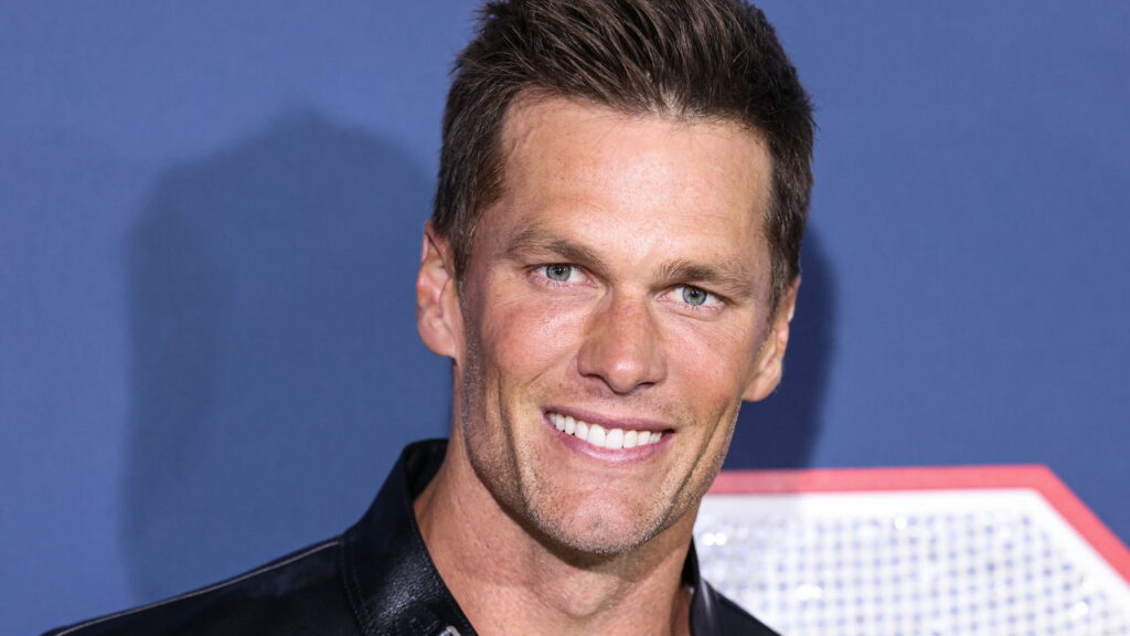 Tom Brady coloca mansão à venda para evitar Gisele Bündchen