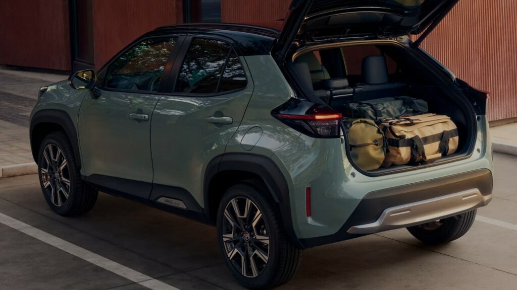 Toyota Yaris Cross chega ao brasil em 2025!