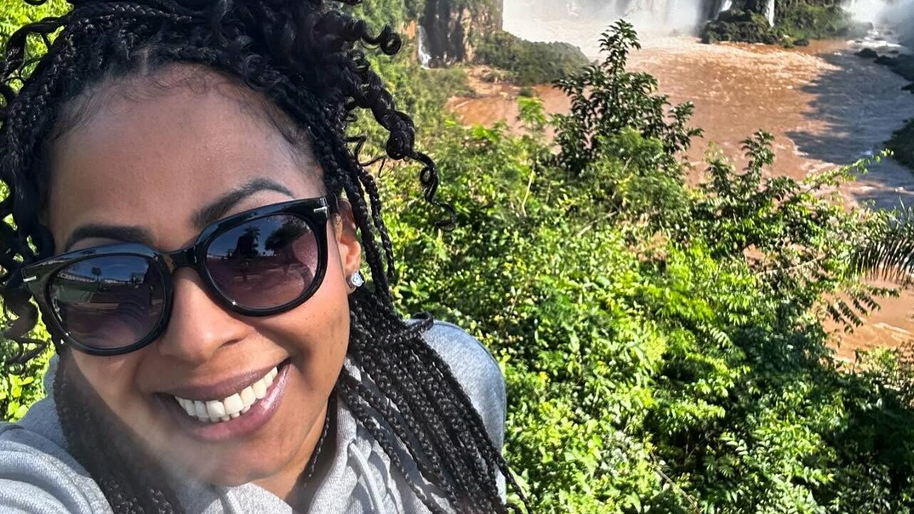 Juliana Oliveira se pronuncia sobre denúncia a Otávio Mesquita