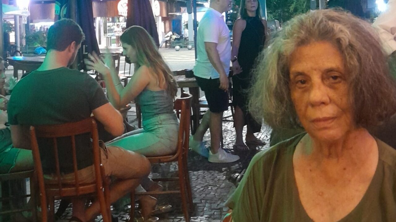 Após meses desaparecida, atriz Maria Gladys é vista nas ruas do RJ