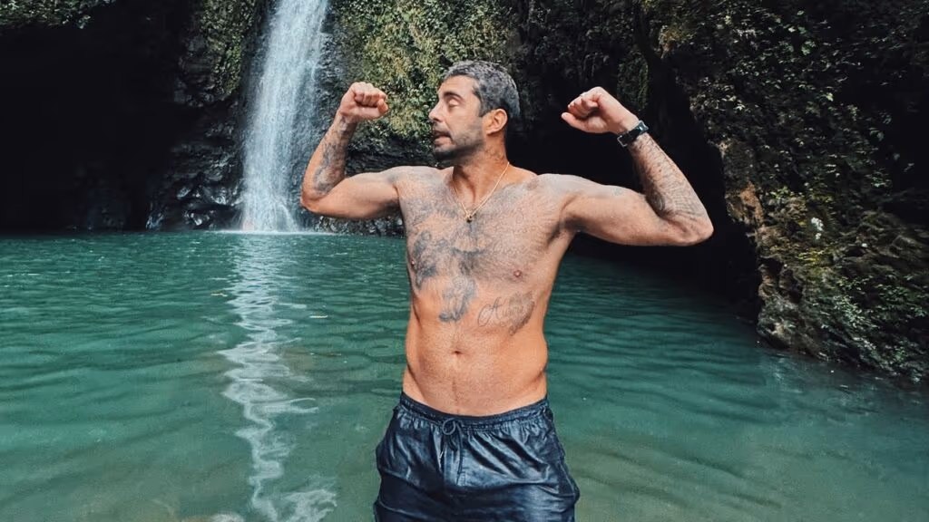 Pedro Scooby conquista a maior onda nos Gigantes de Nazaré