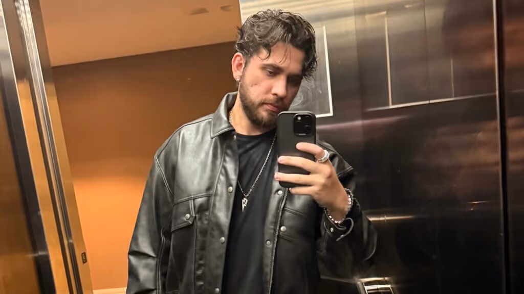 Gustavo Mioto causa alarde ao expor perfil do Tinder