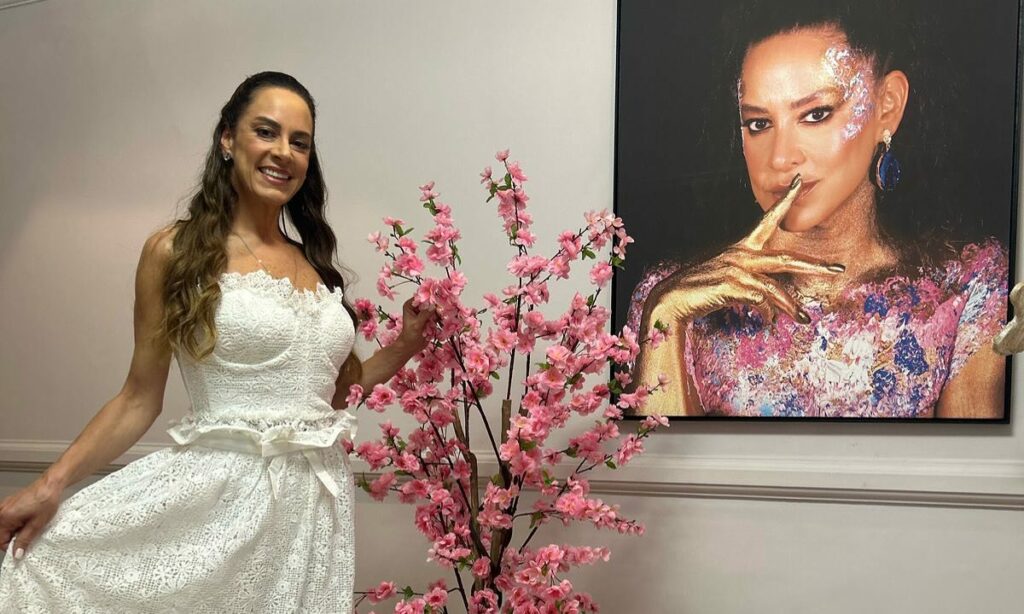 O exuberante vestido de casamento de Silvia Abravanel