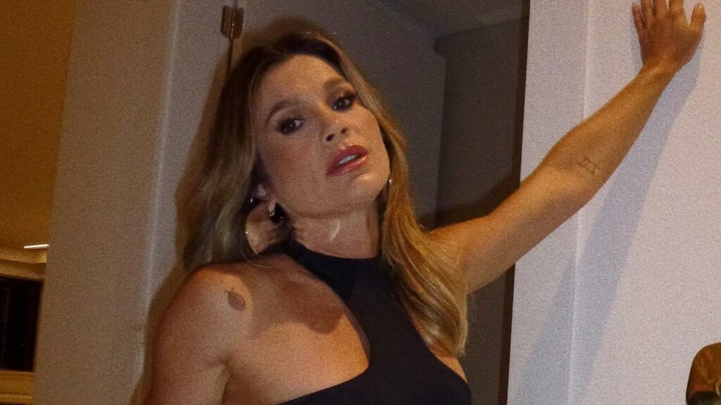 Flávia Alessandra revela Xuxa como primeira desilusão