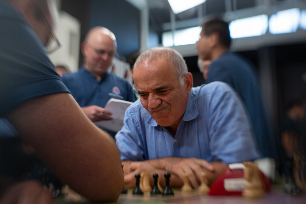 A próxima jogada de Kasparov