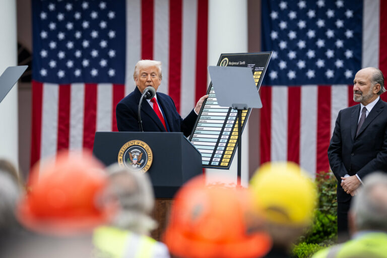 Trump aciona Suprema Corte para reverter derrota sobre tarifas