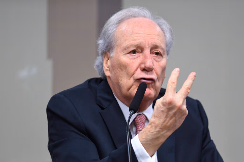 “PEC da Segurança é absolutamente apolítica”, diz Lewandowski na Câmara