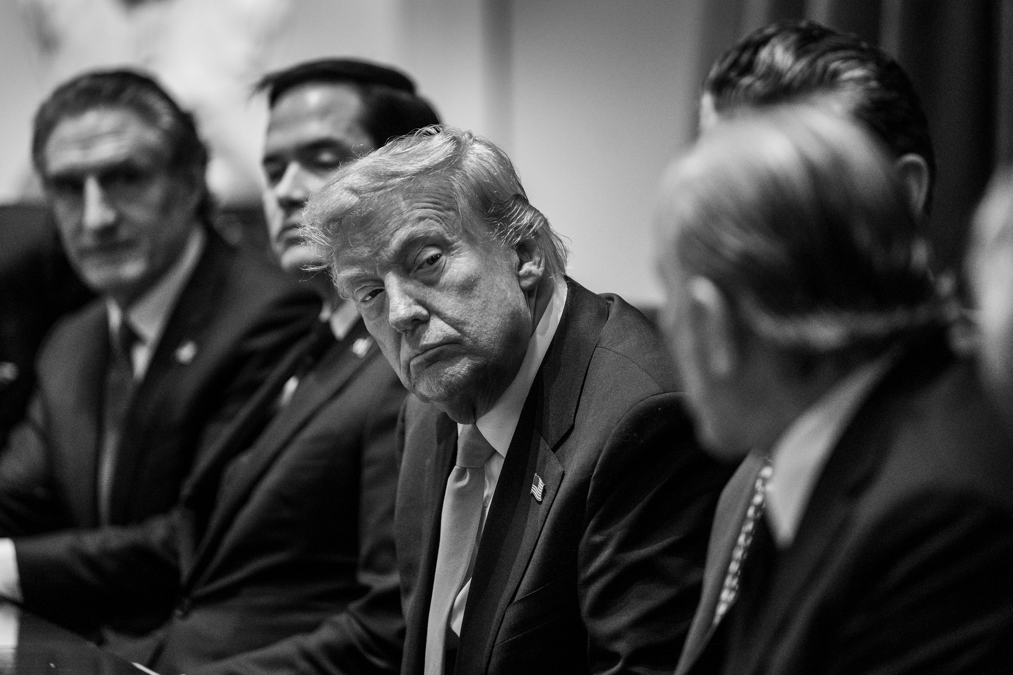 Trump culpa Zelensky e Biden por guerra na Ucrânia