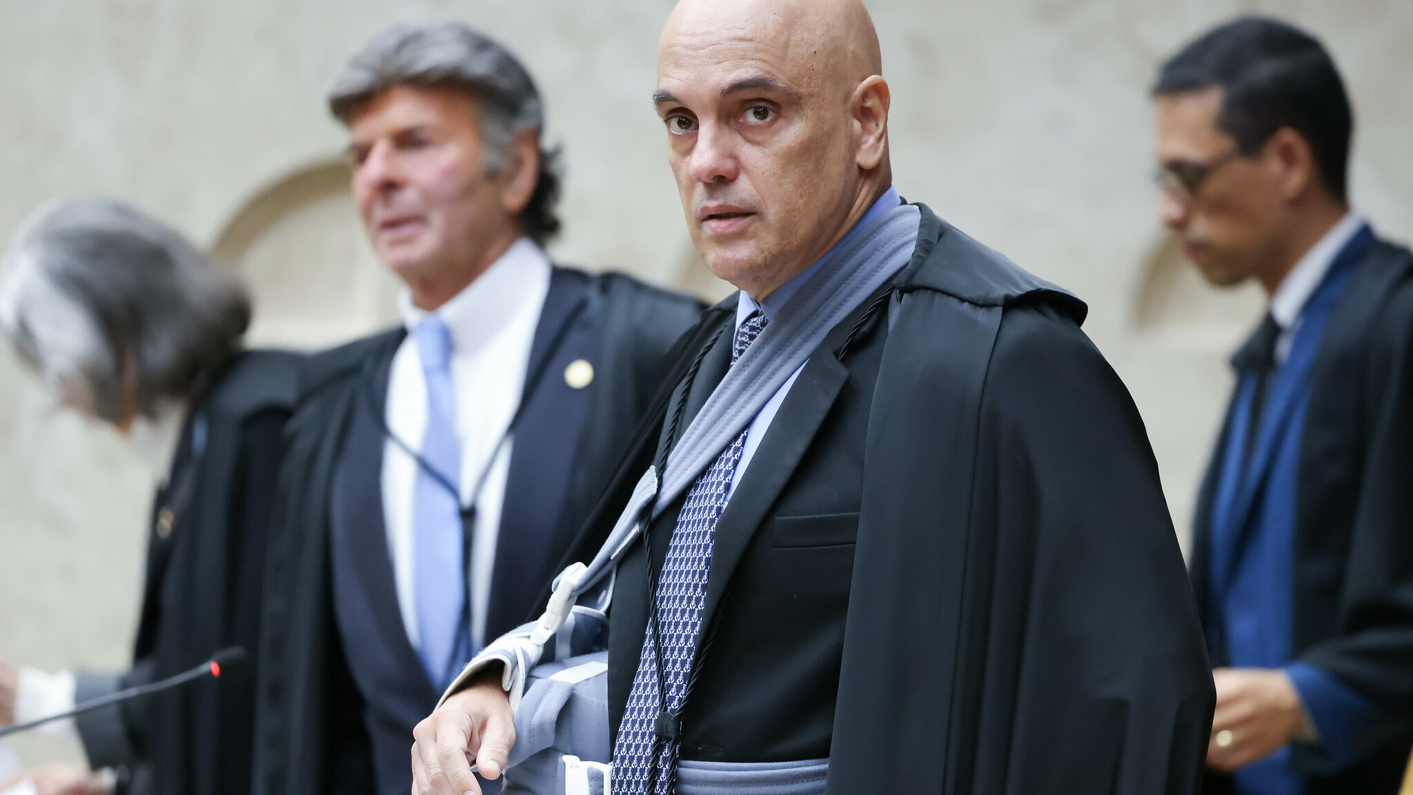 Ordem de Moraes por laudos sobre saúde de Collor indica futuro de Bolsonaro?